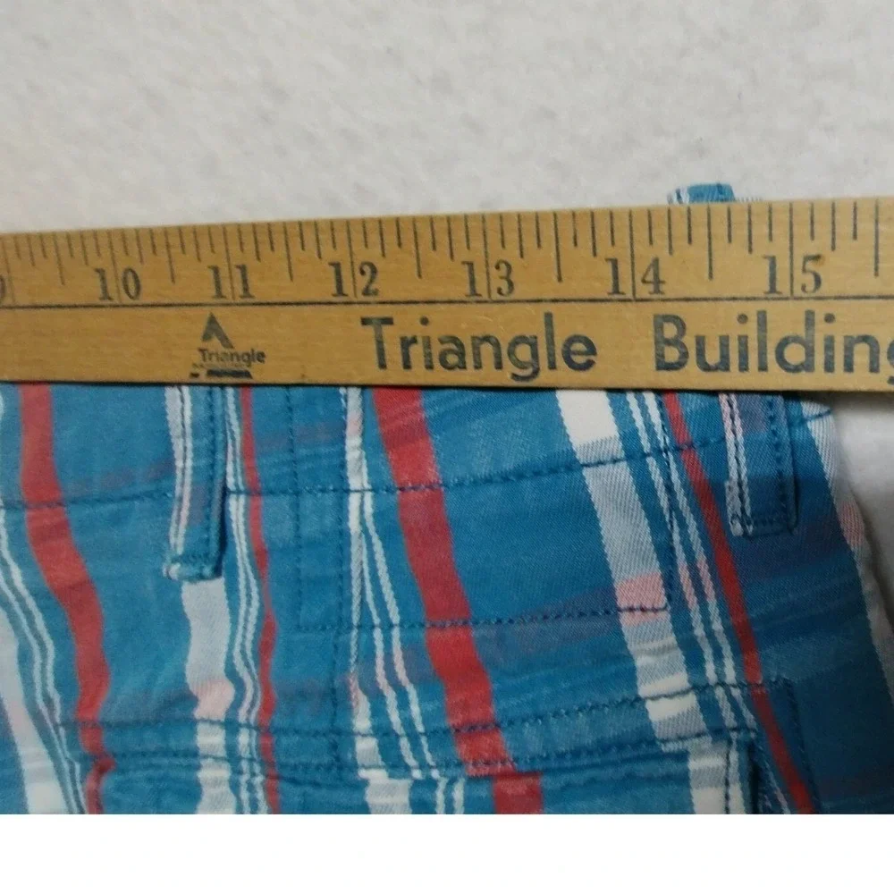 Levi Strauss & Co Plaid Shorts Men's W29 Blue Red White Flat Front Casual‎